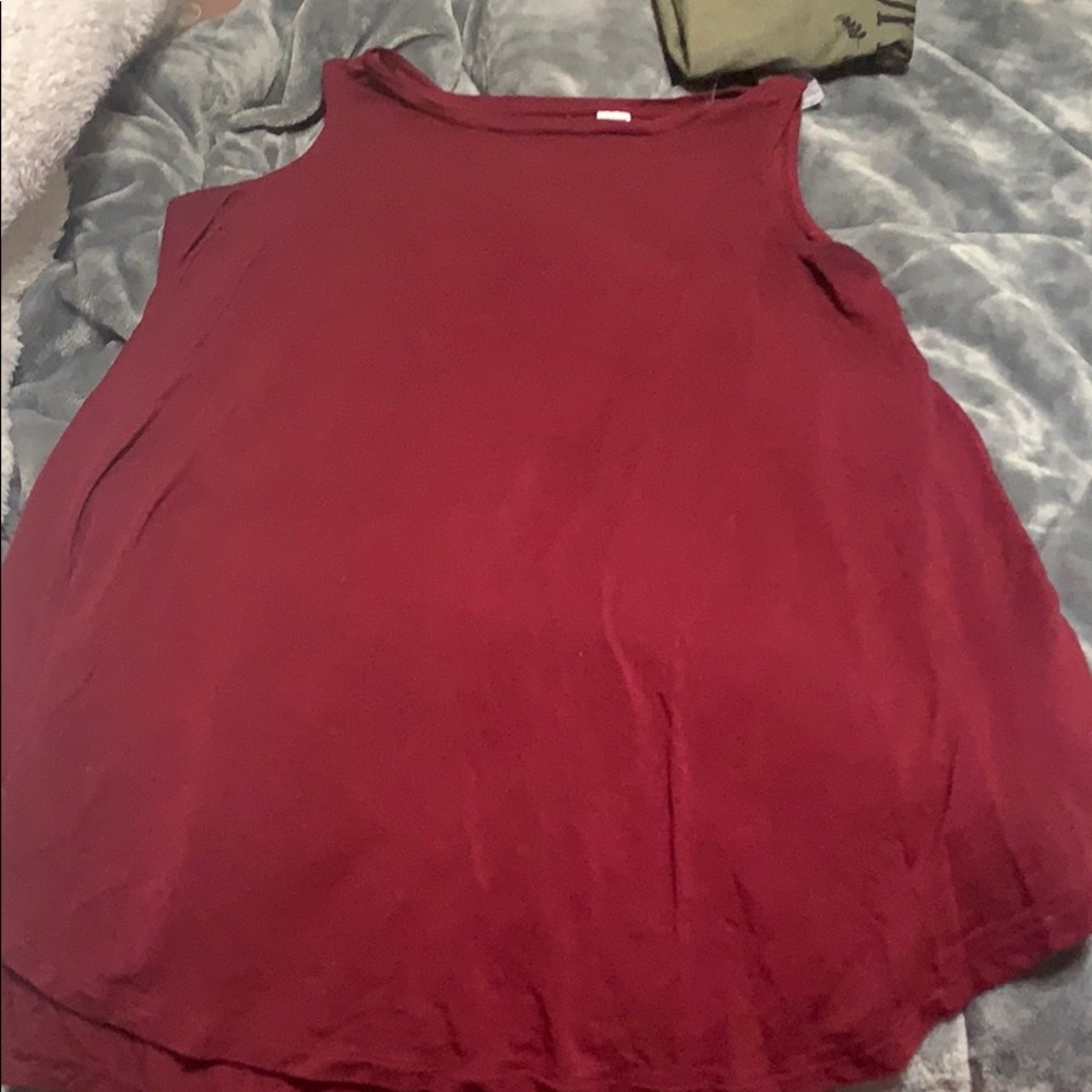 Maroon tank !
